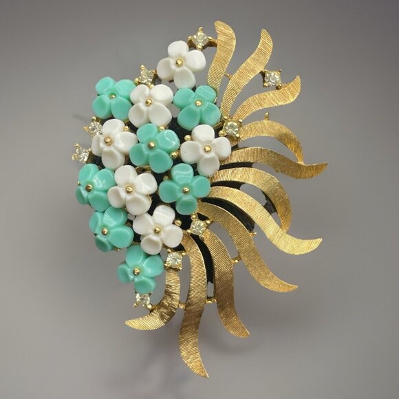 Crown Trifari Brooch Forget Me Not Flowers Vintage